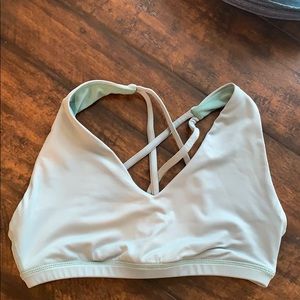 P’tula sports bra